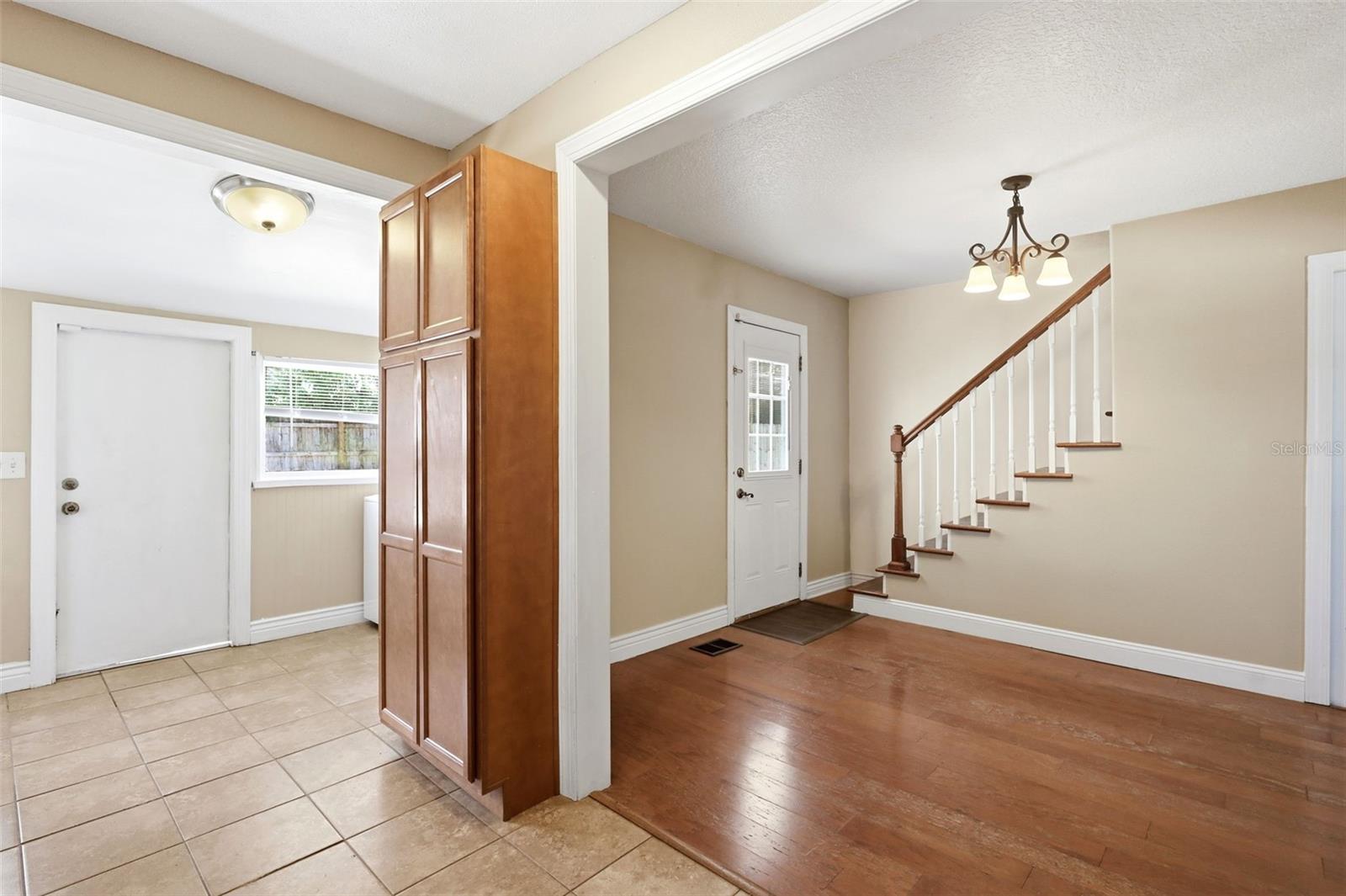 OSTEENS BLK 120 S RR DELAND - Residential