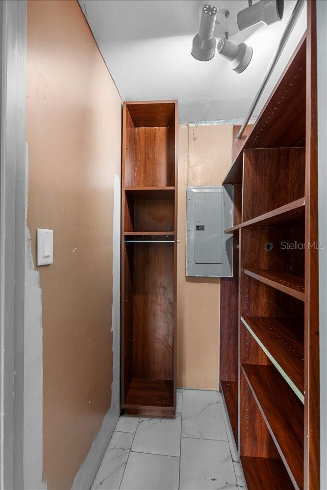 AUBURNDALE HEIGHTS - Residential Lease