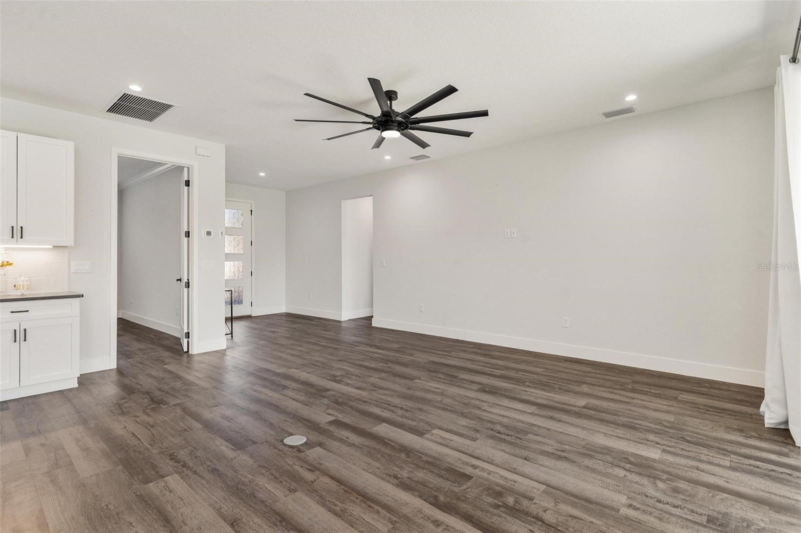 HOWEY - Residential