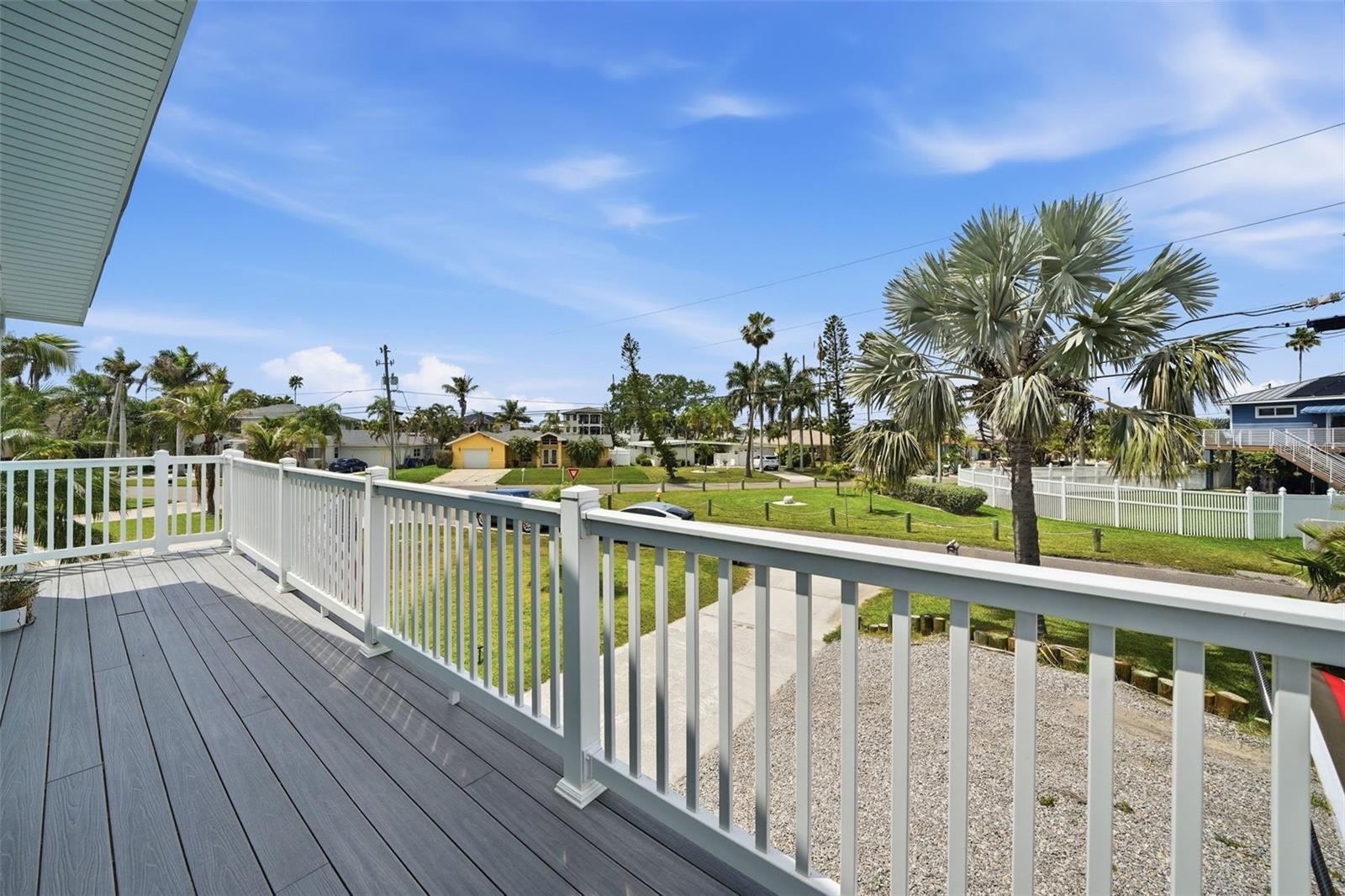 LONE PALM BEACH 3RD ADD - Residential