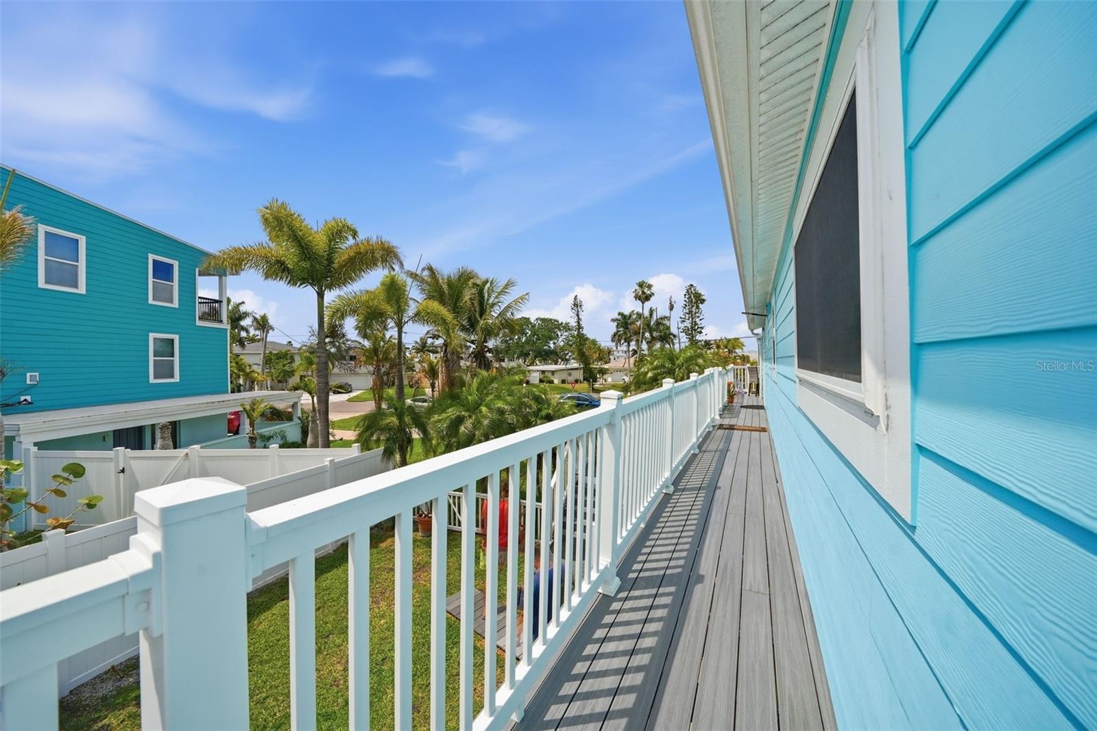 LONE PALM BEACH 3RD ADD - Residential