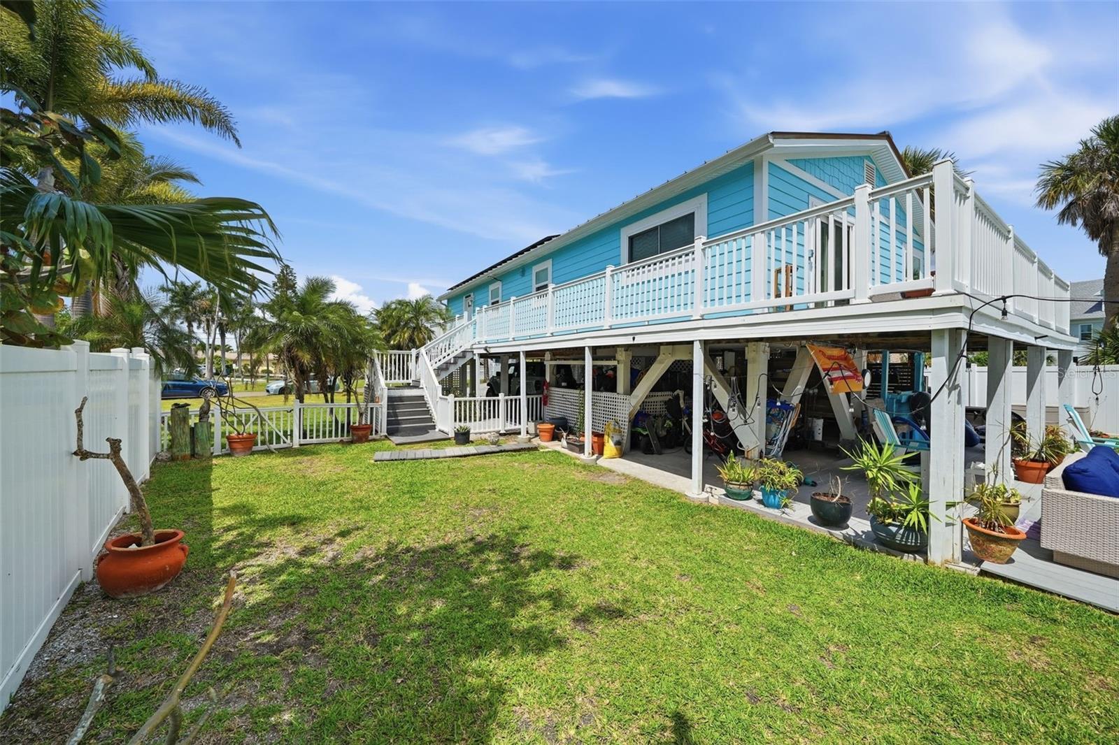 LONE PALM BEACH 3RD ADD - Residential
