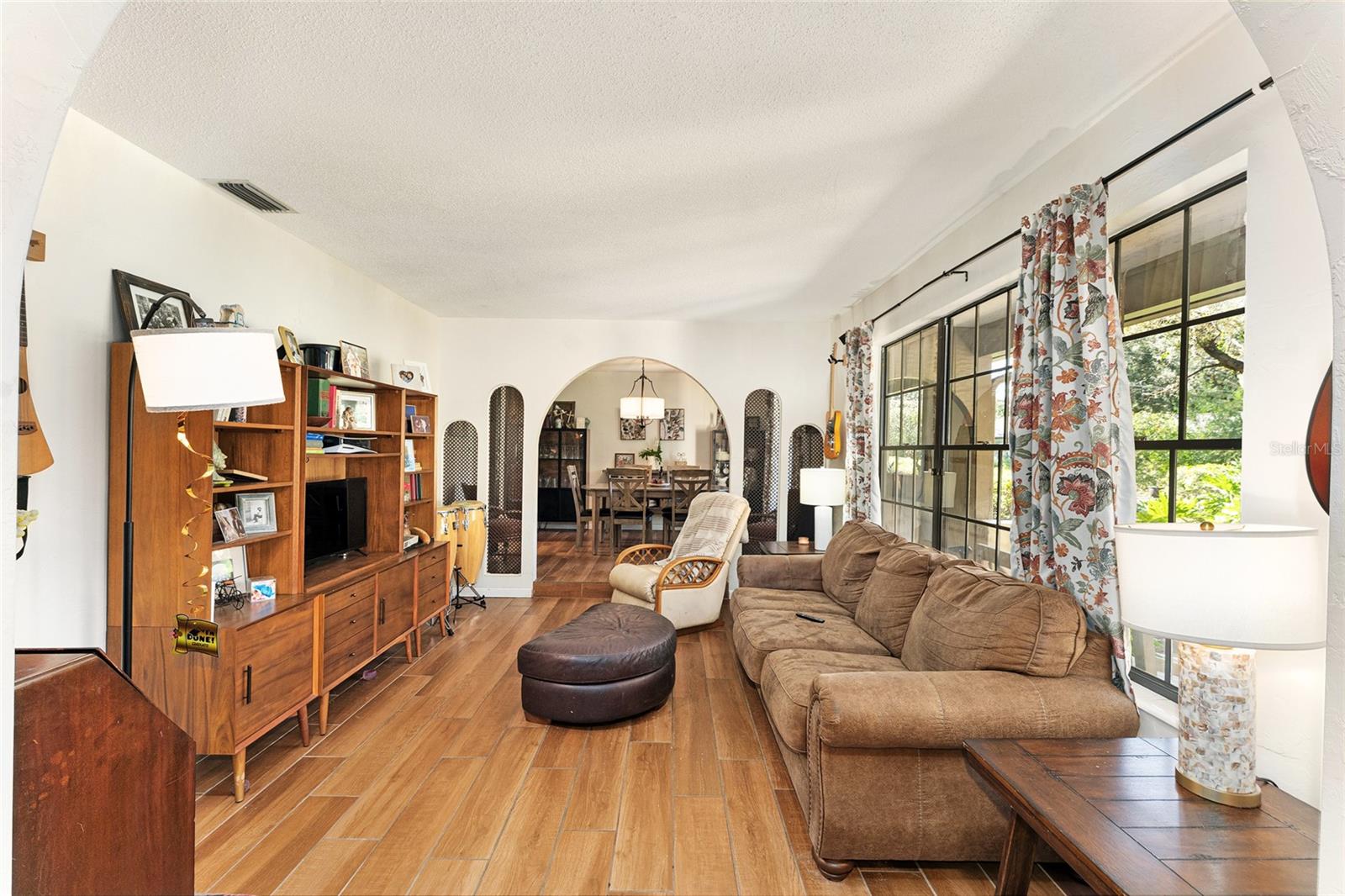 VALLEY THE - Residential