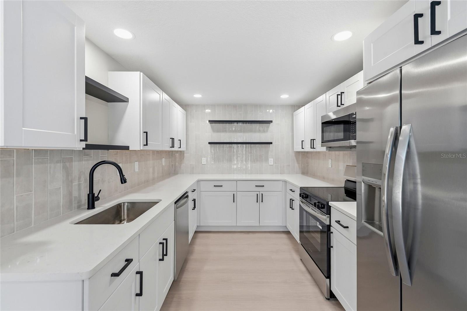 SIESTAS BAYSIDE WATERSIDE SOUTH - Residential