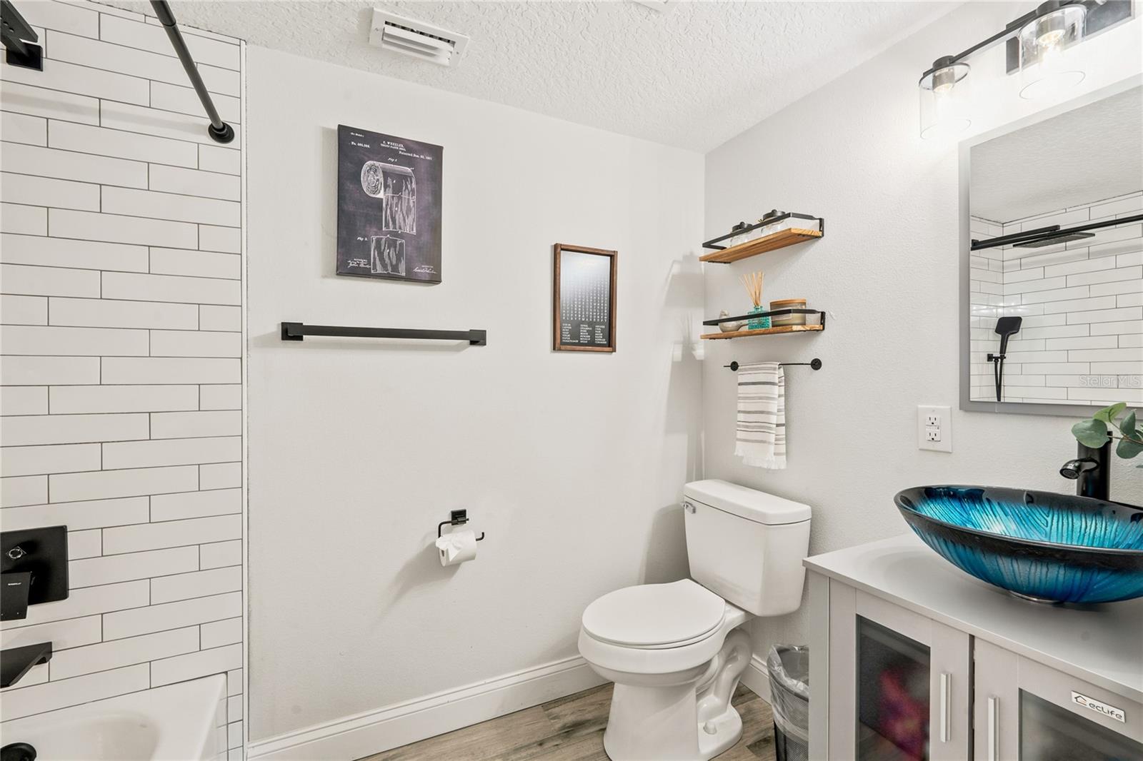 CARNELL ADD 03 - Residential