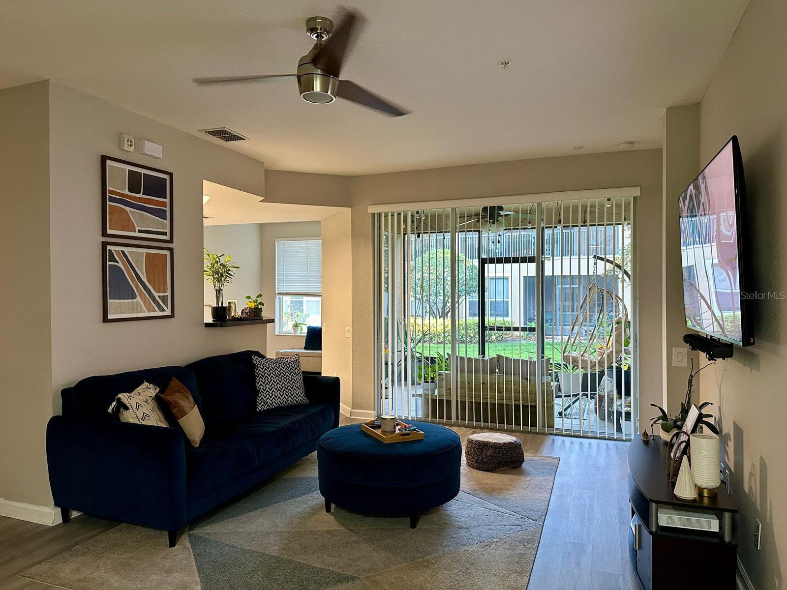 CARRIAGE HOMES/STONEBRIDGE COM - Residential Lease
