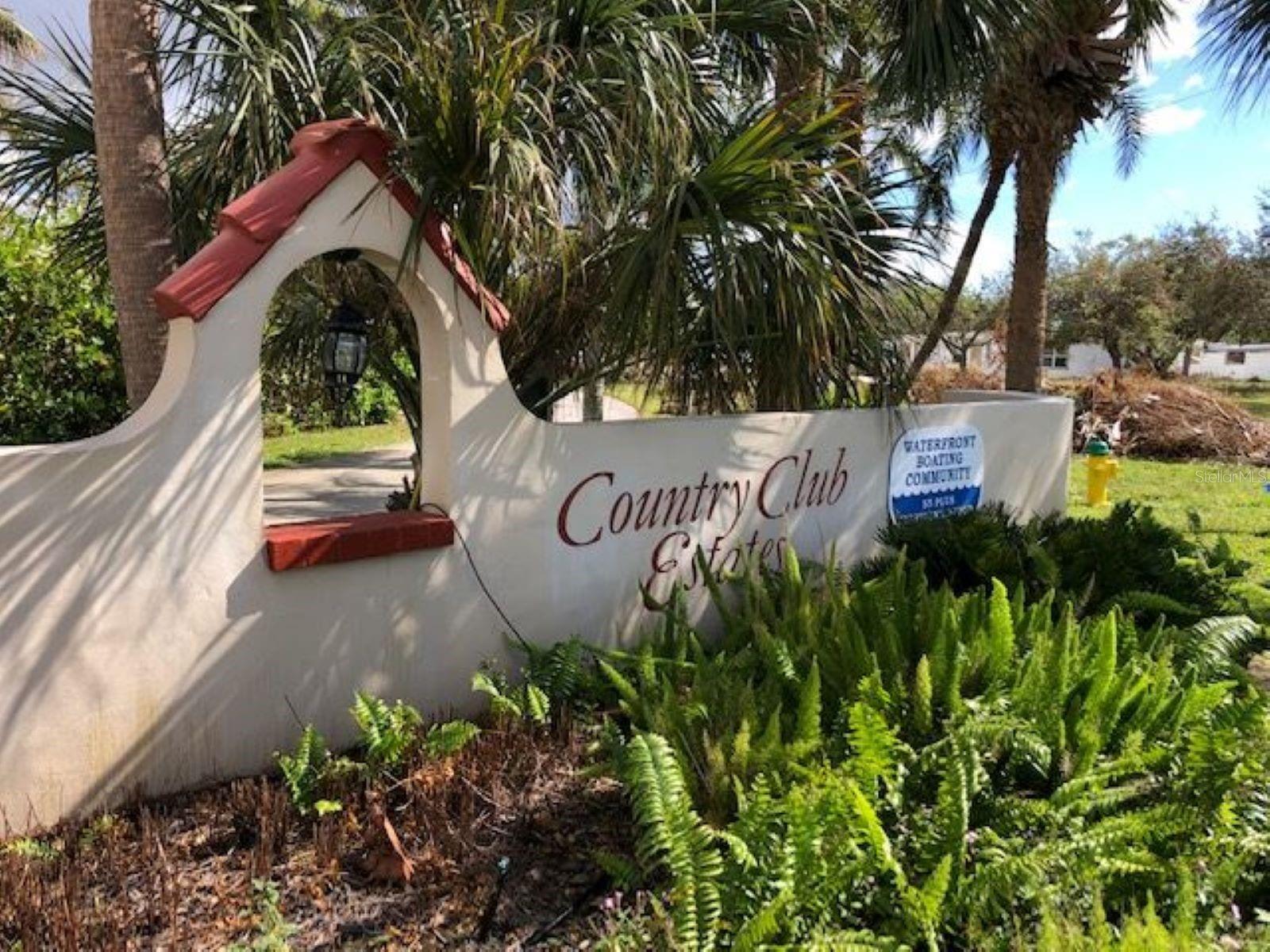 COUNTRY CLUB ESTATES - Land