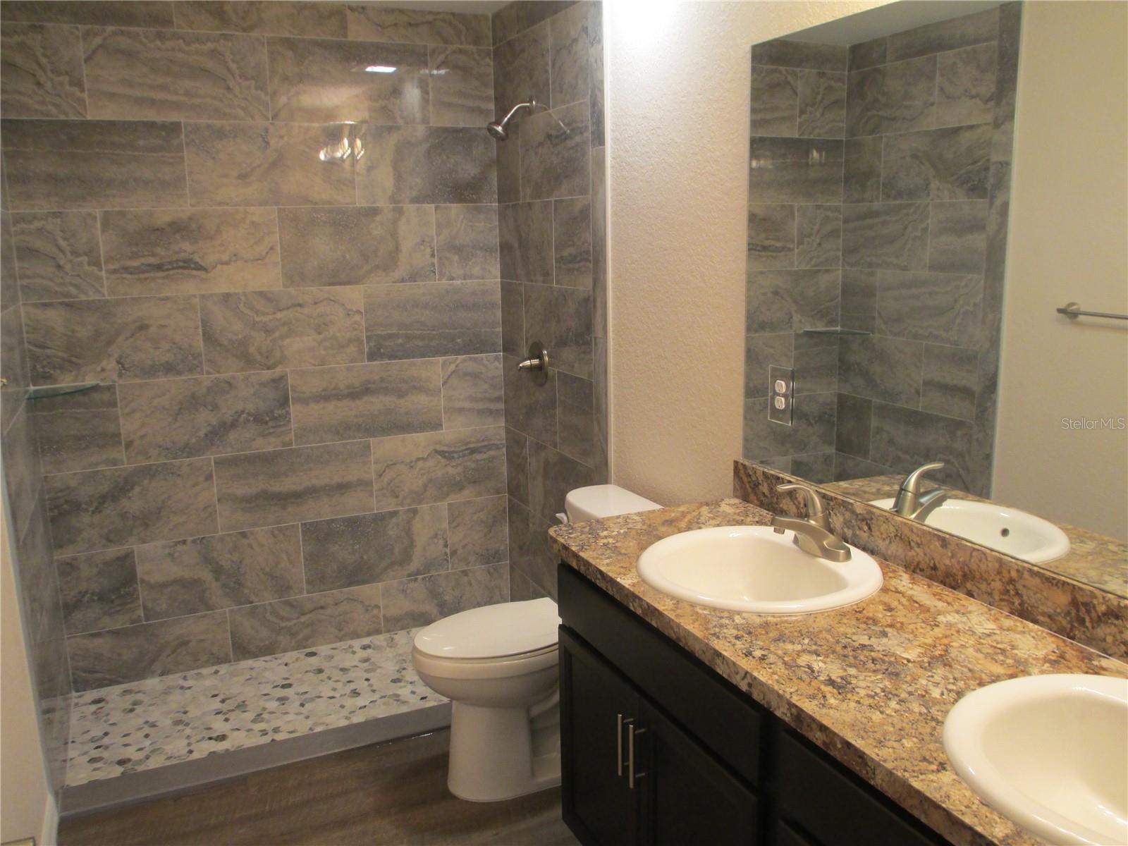 OCALA RDG UN 04 - Residential