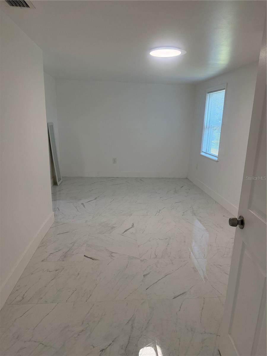 EDGEWATER ACRES UNIT 01 RESUB - Residential