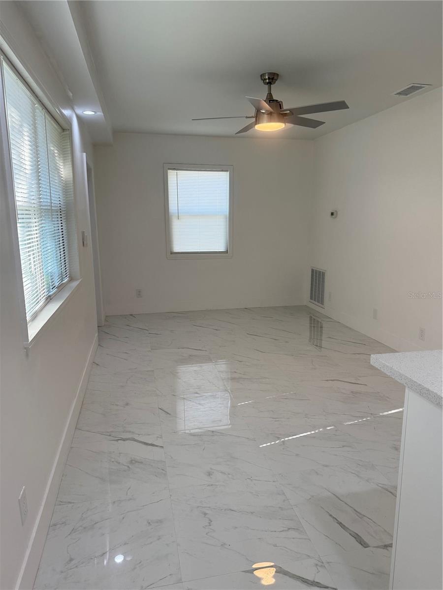 EDGEWATER ACRES UNIT 01 RESUB - Residential