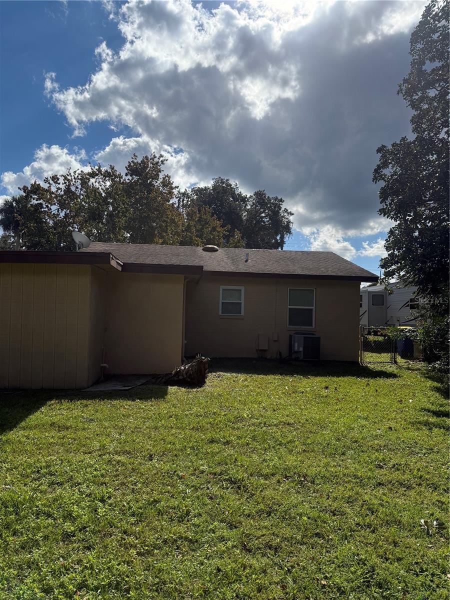 EDGEWATER ACRES UNIT 01 RESUB - Residential