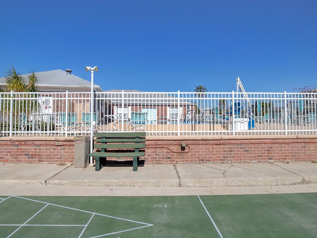 PATRIOT SQUARE APTS - Residential