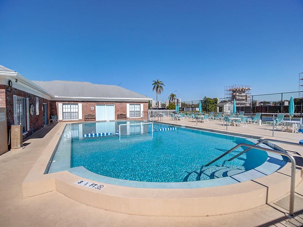 PATRIOT SQUARE APTS - Residential
