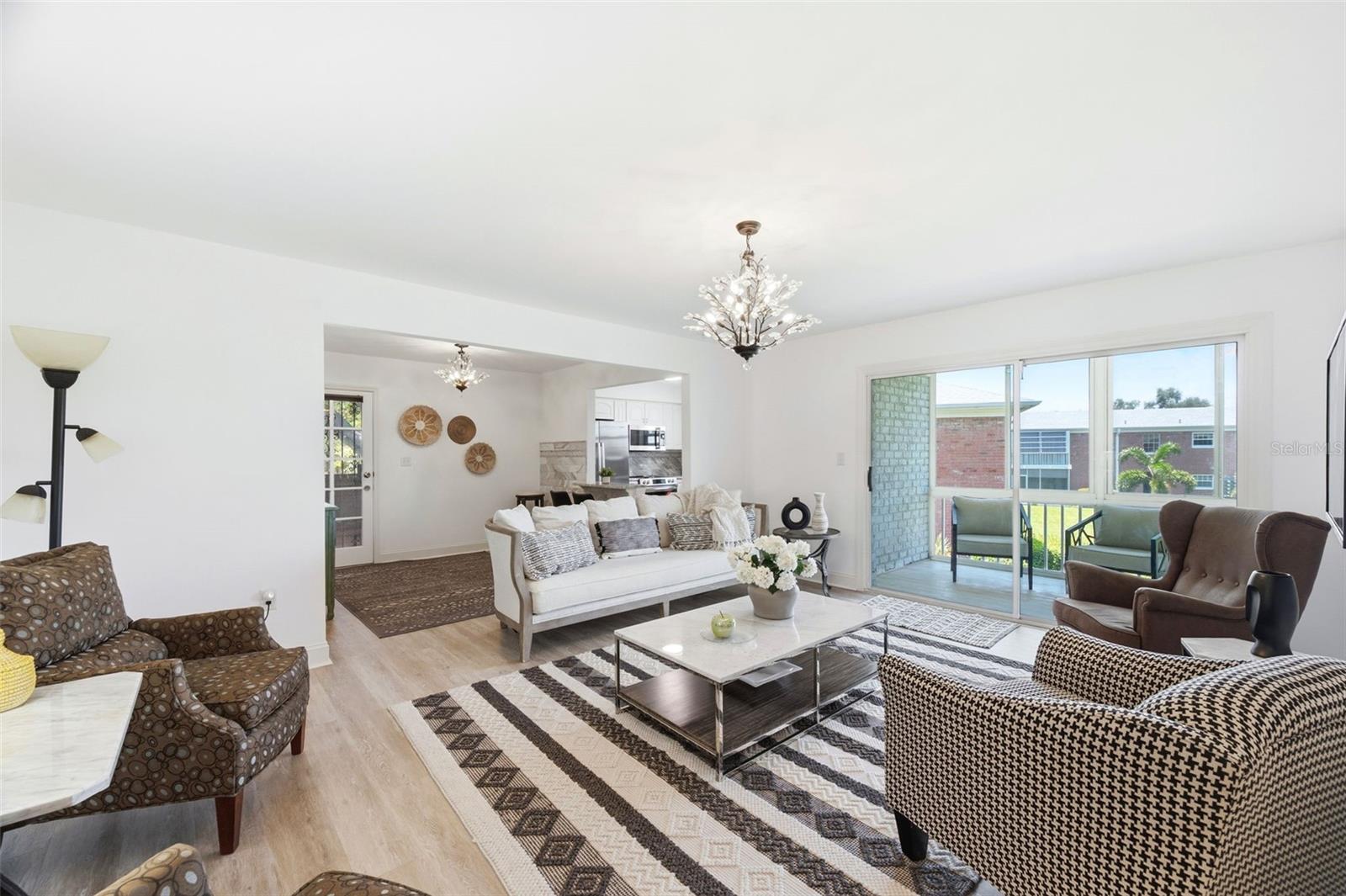 PATRIOT SQUARE APTS - Residential