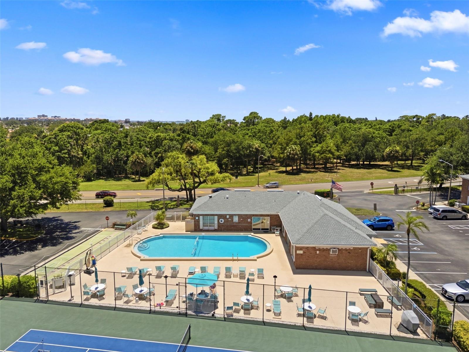 PATRIOT SQUARE APTS - Residential