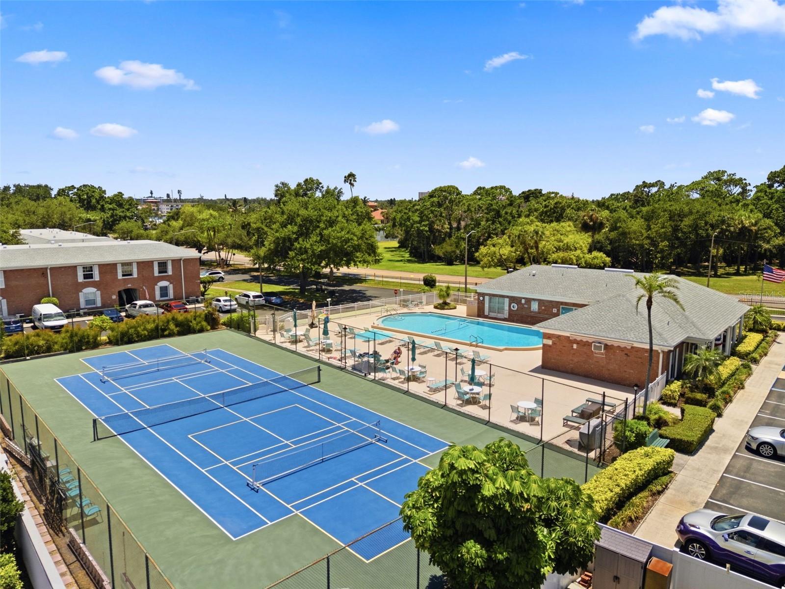 PATRIOT SQUARE APTS - Residential