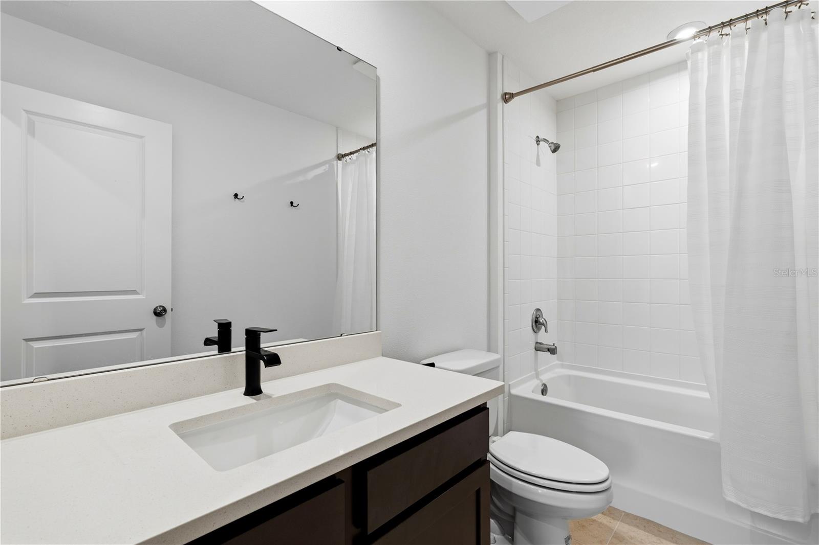 STARWOOD PH N-4 - Residential Lease