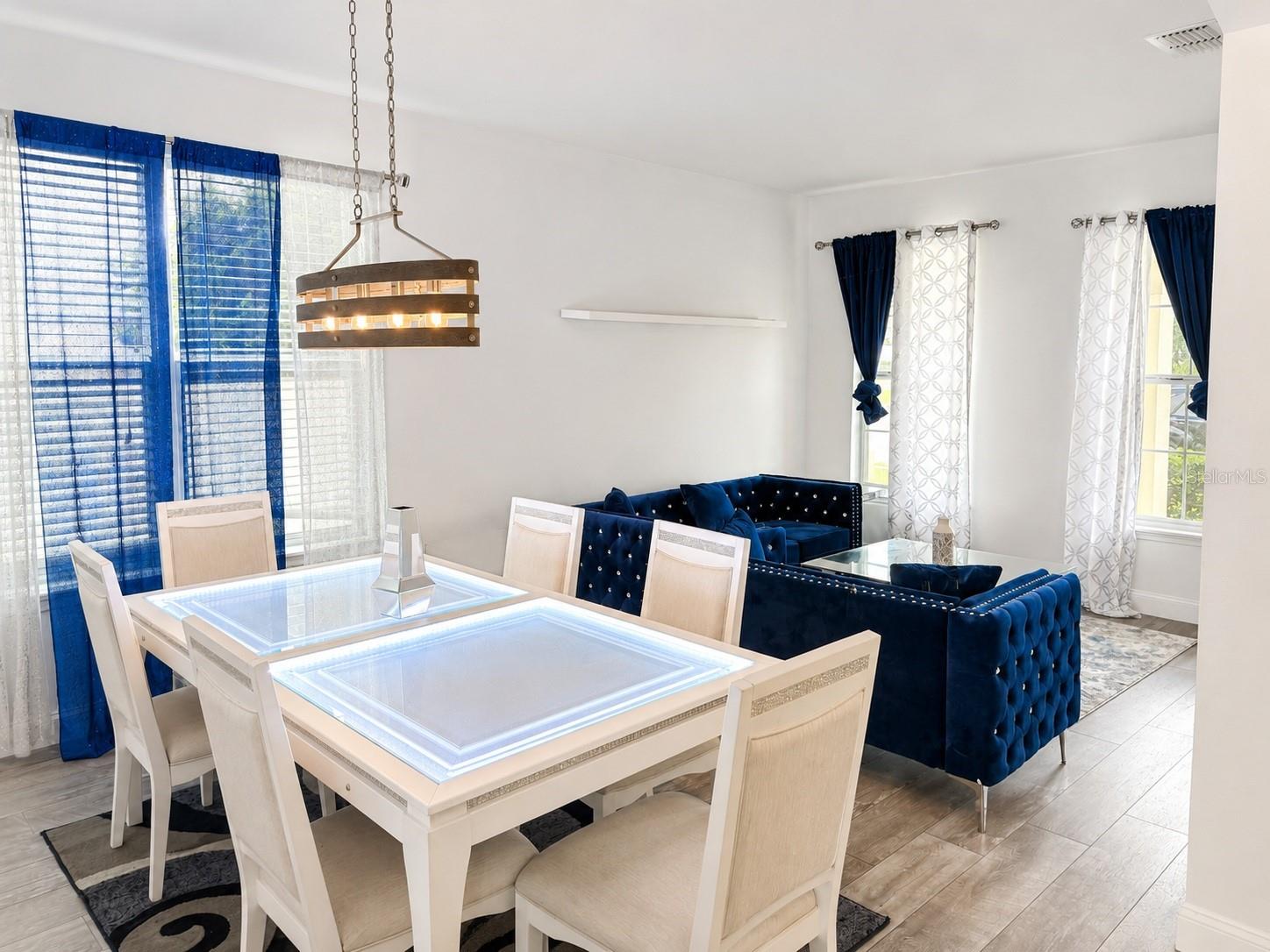 MCCORMICK RESERVE - Residential