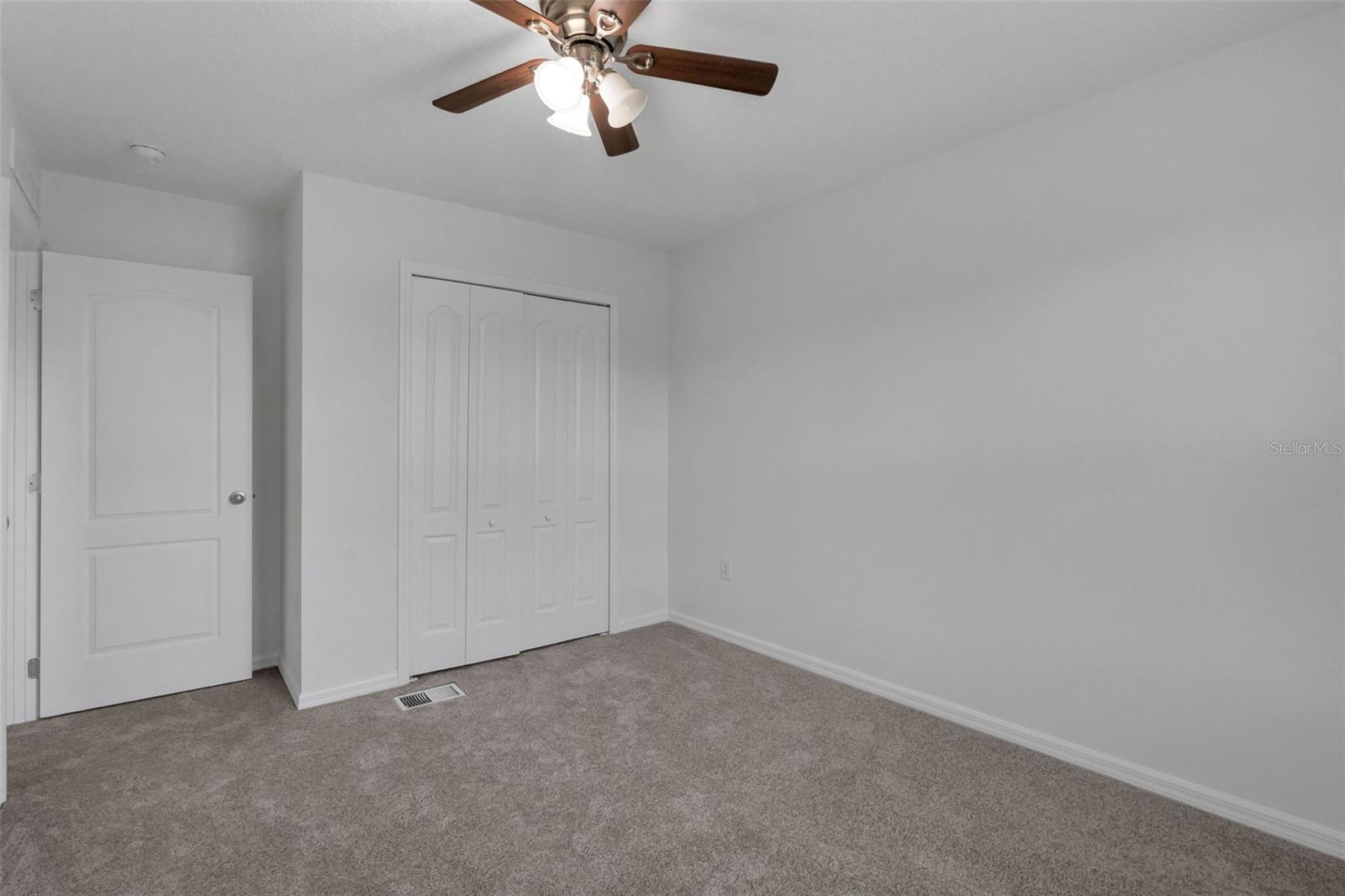 EAGLE BAY PH 1 - Residential