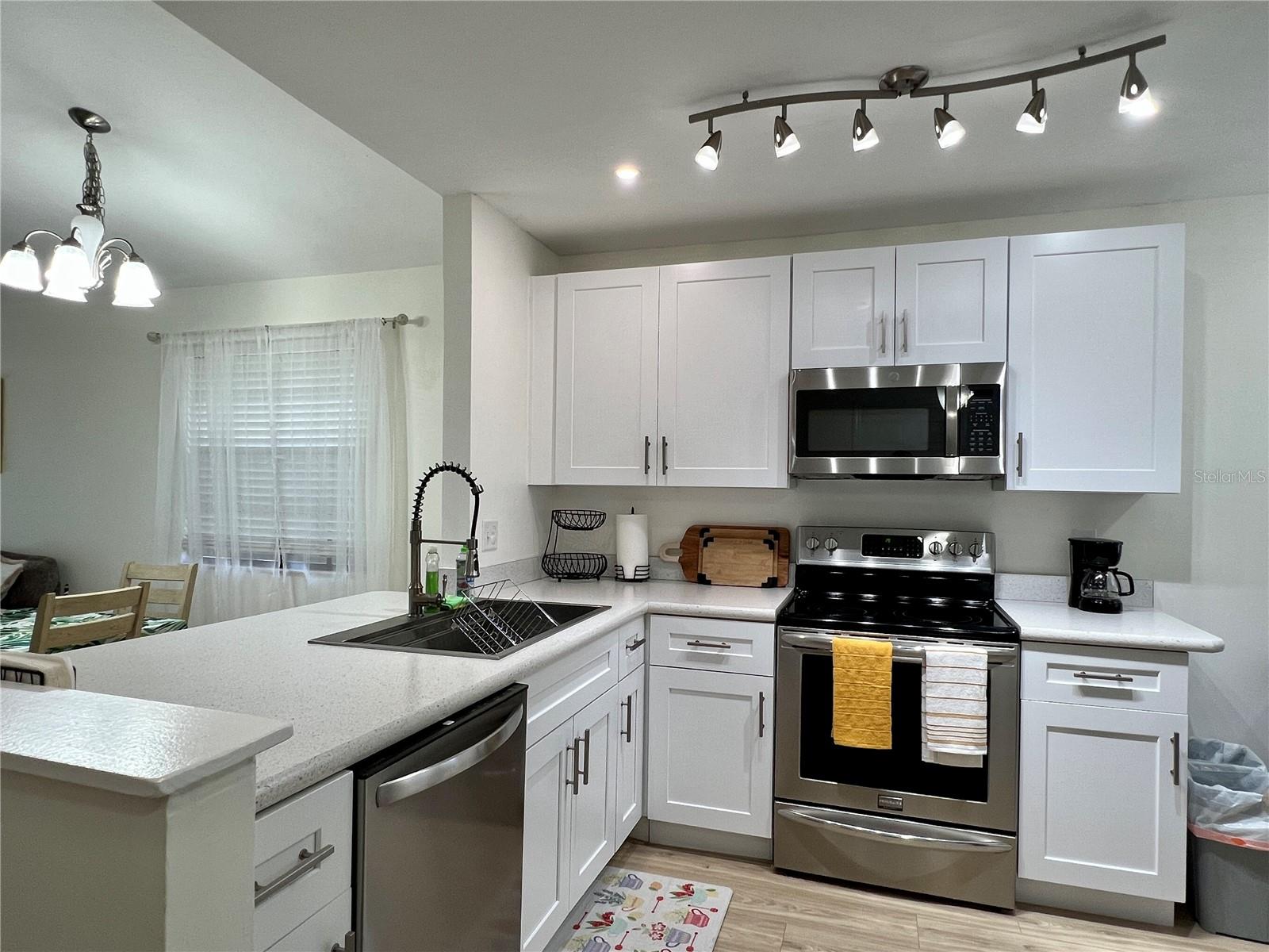 DUNLAWTON HILLS UNIT 03A - Residential