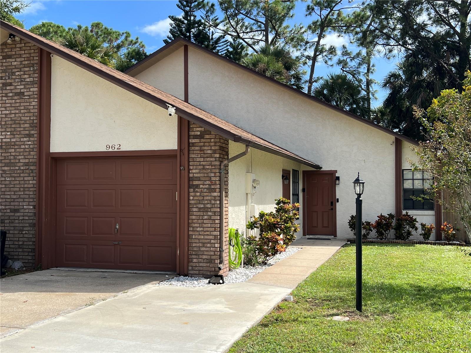 DUNLAWTON HILLS UNIT 03A - Residential