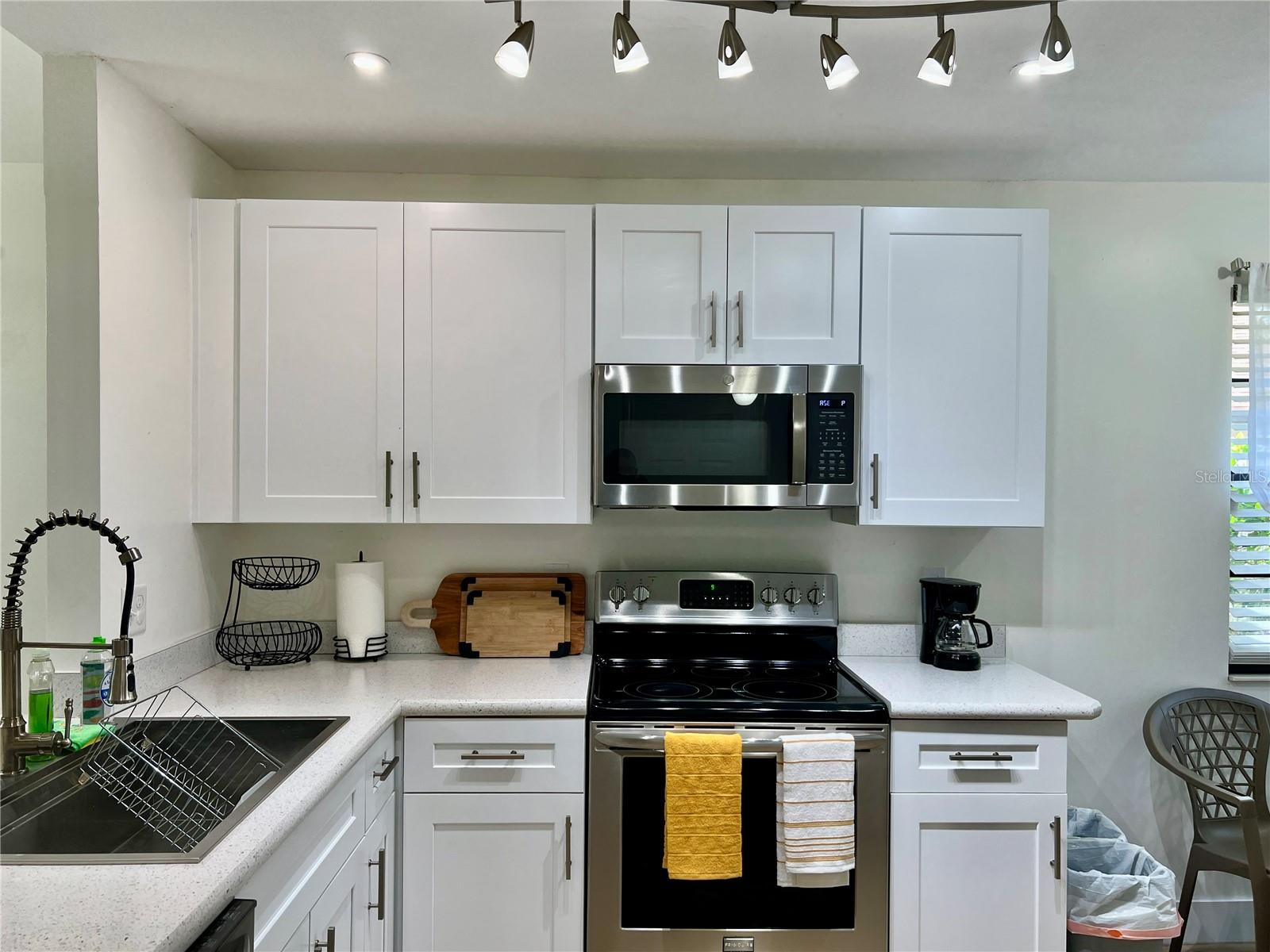 DUNLAWTON HILLS UNIT 03A - Residential