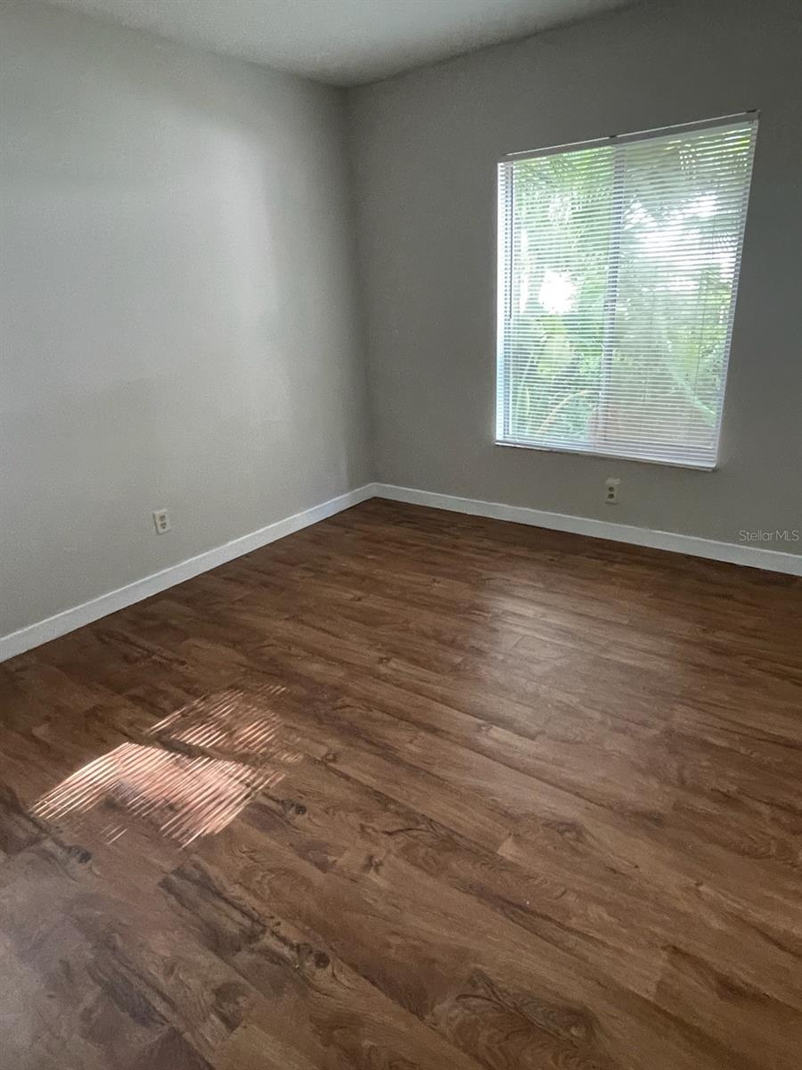 PARK LAKE - Residential Lease