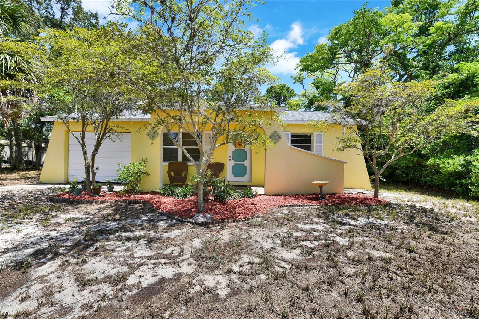 EMERALD BEACH - Residential