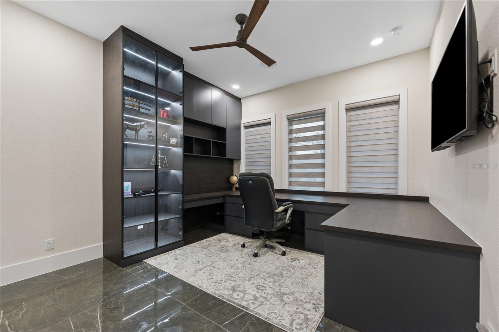 MIRABAY PH 2A-3 - Residential