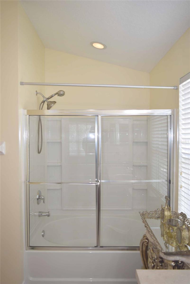 OVERLOOK/PARKSIDE CONDO - Residential Lease