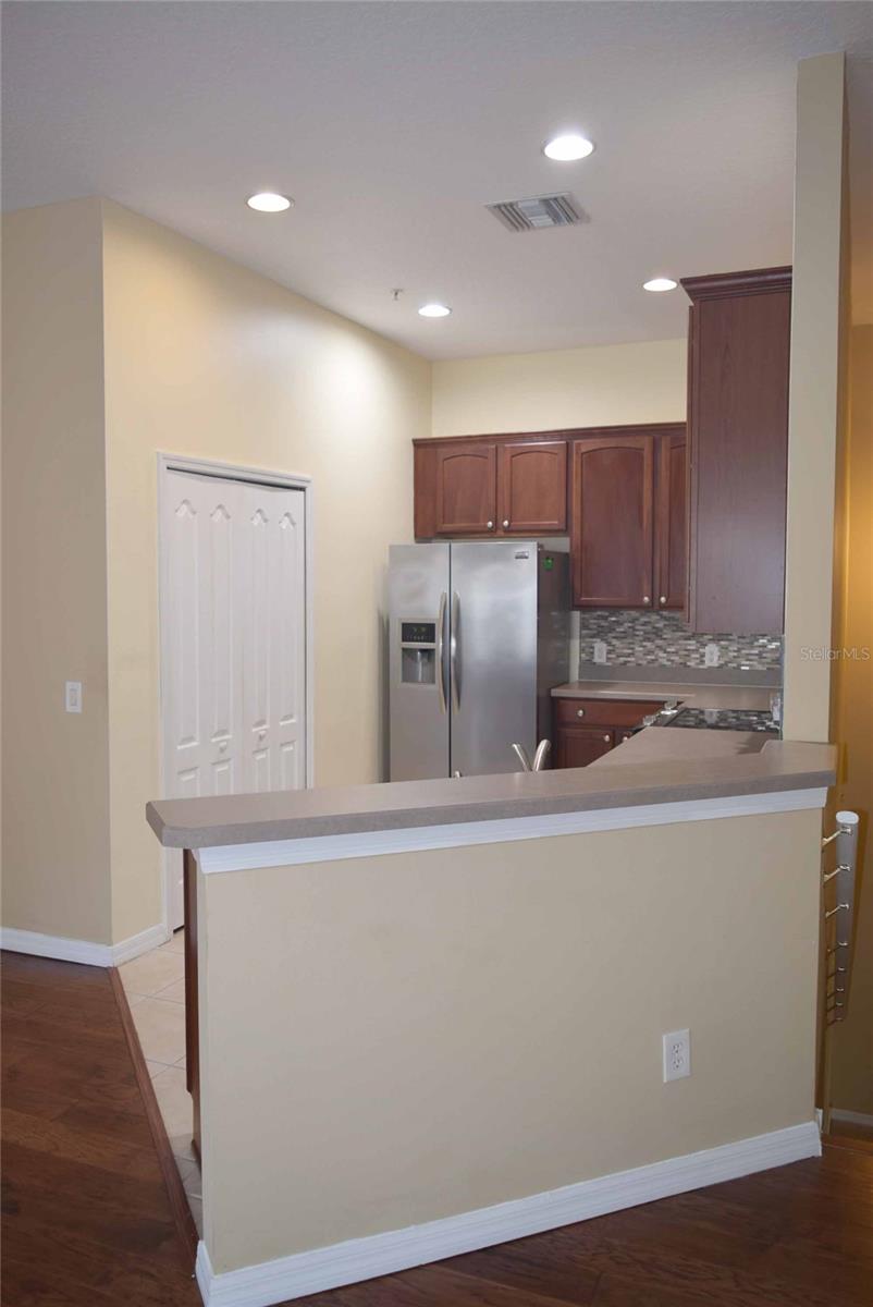 OVERLOOK/PARKSIDE CONDO - Residential Lease