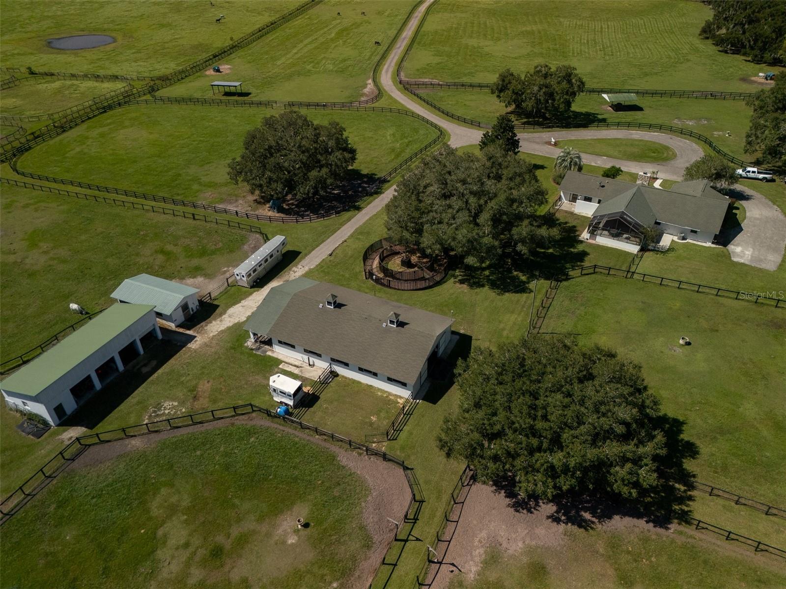 TOP BRASS FARM - Residential