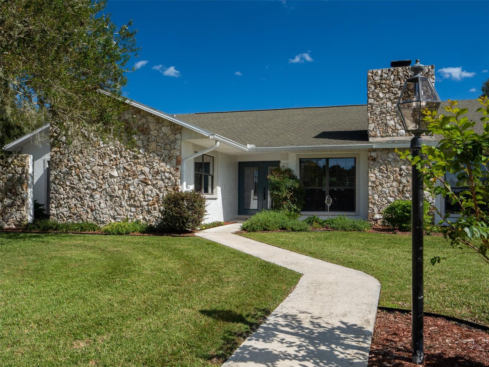 TOP BRASS FARM - Residential