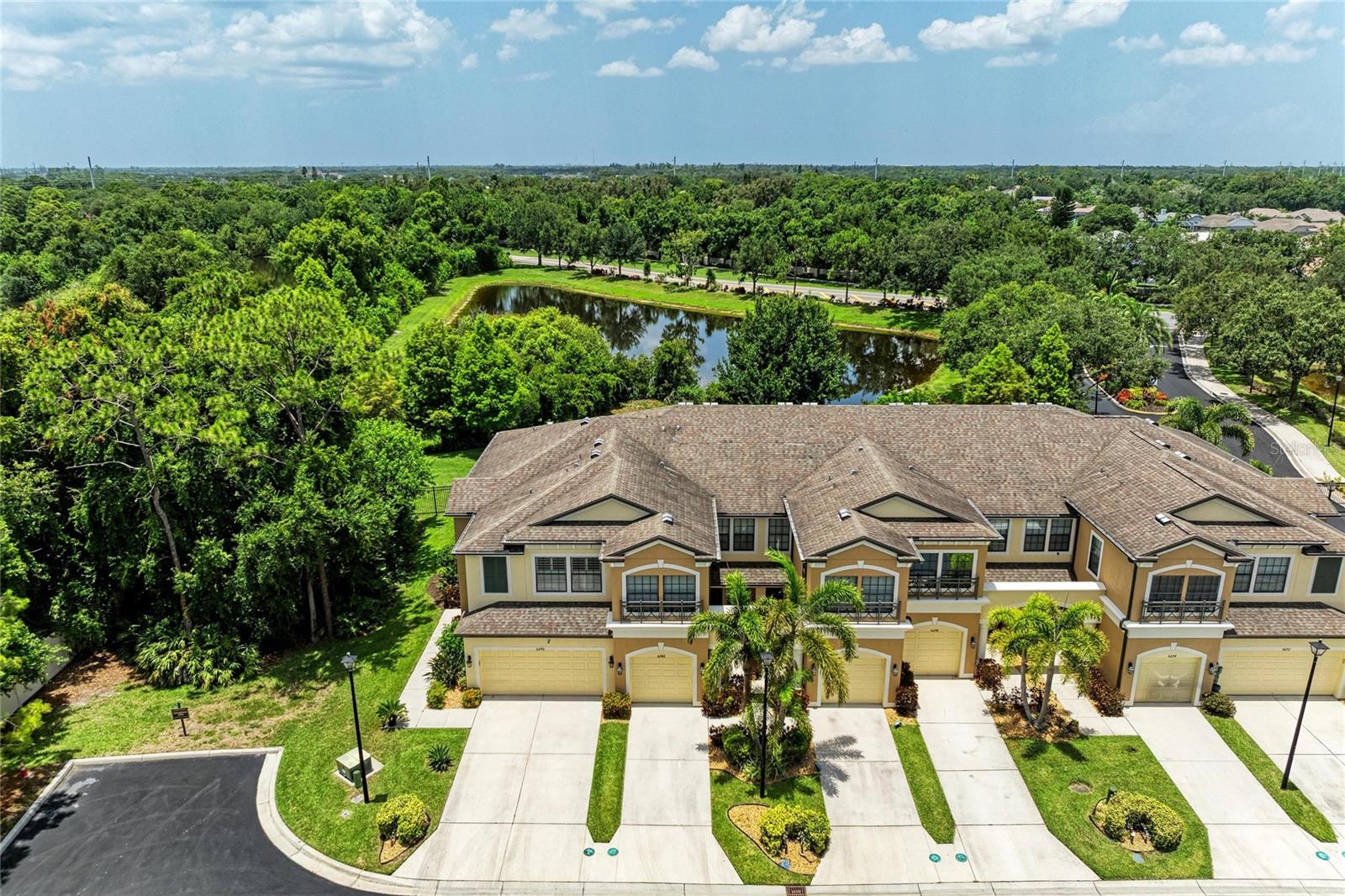 CREEKWOOD TWNHMS - Residential
