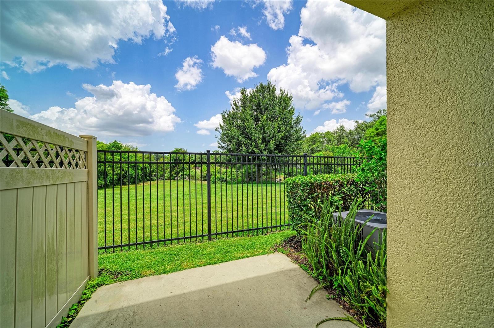 CREEKWOOD TWNHMS - Residential