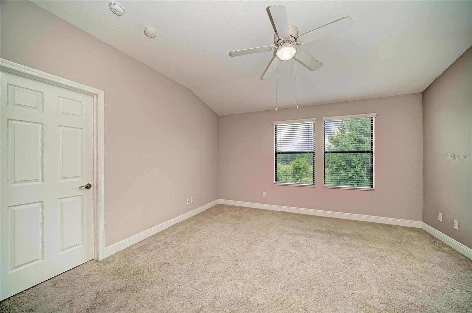 CREEKWOOD TWNHMS - Residential