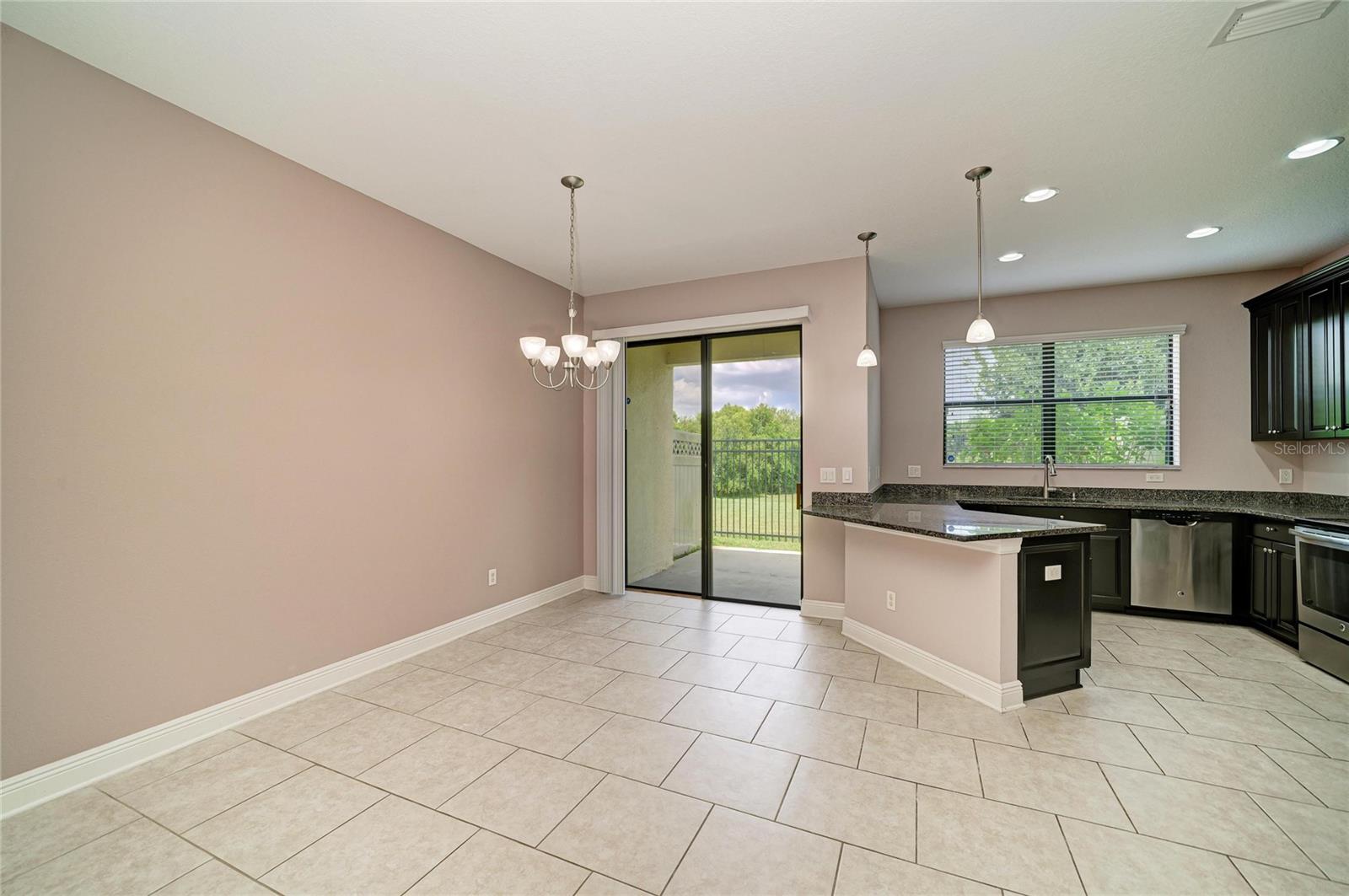 CREEKWOOD TWNHMS - Residential