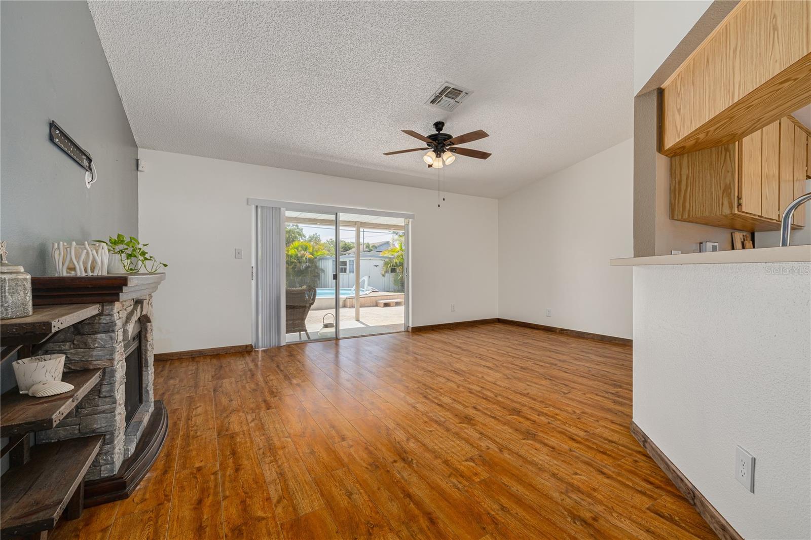 LAKE CITRUS ESTATES - Residential