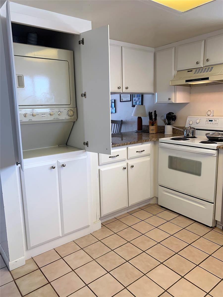 Shoreham By Sea Condo - Residential