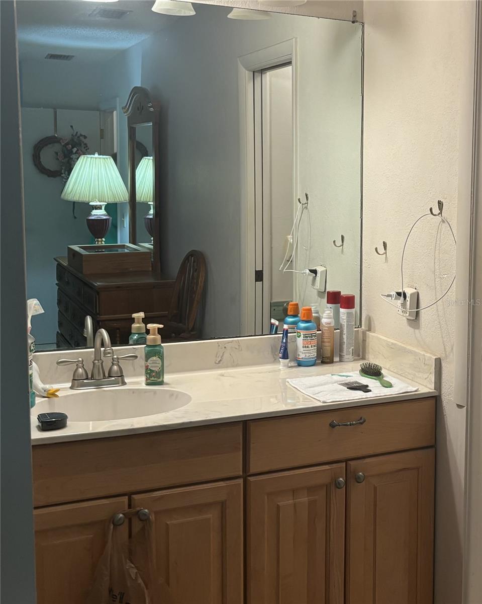 HARBOUR OAKS OF DUNEDIN CONDO - Residential