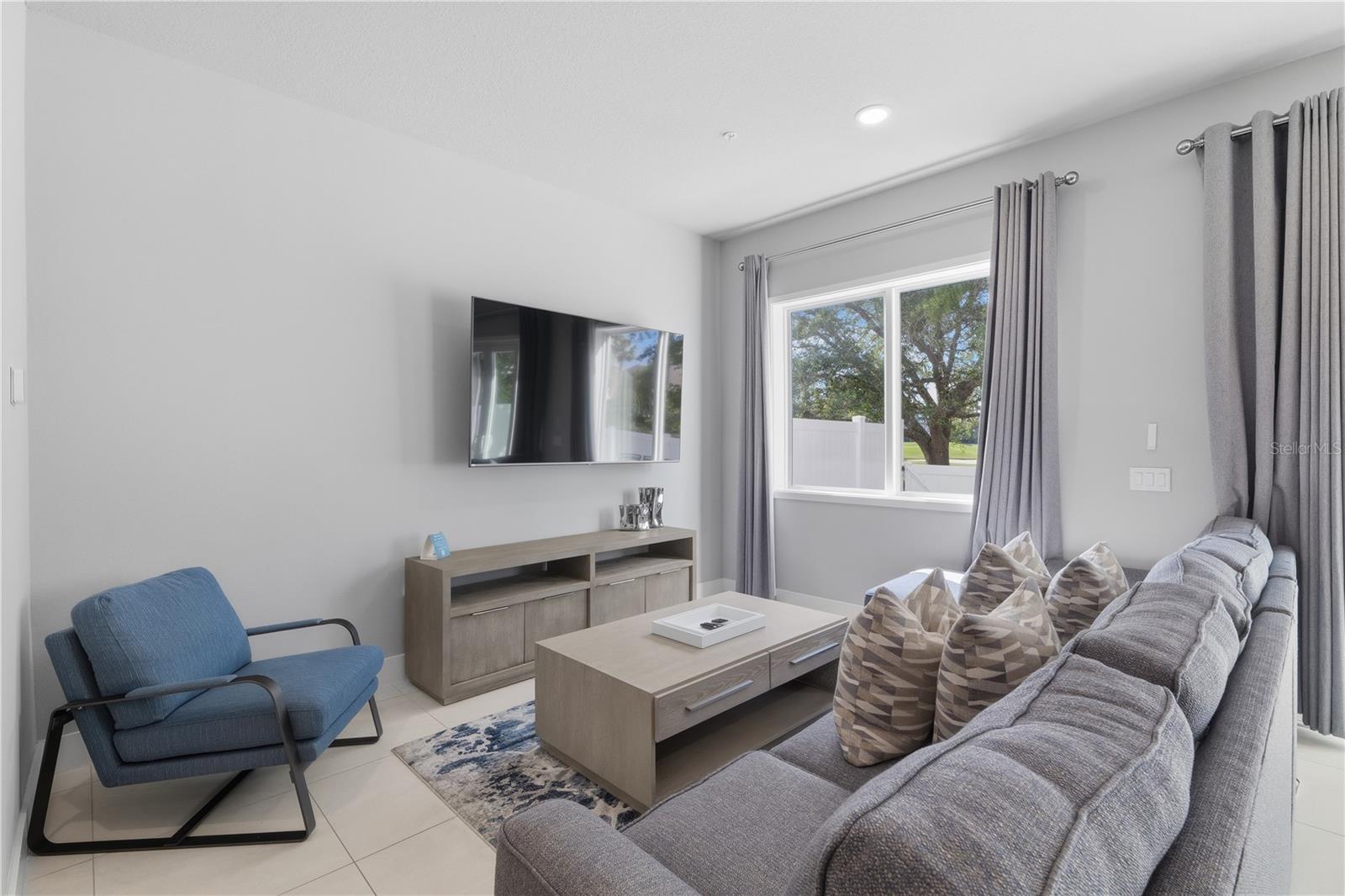 SPECTRUM AT REUNION CONDO PH 13 - Residential