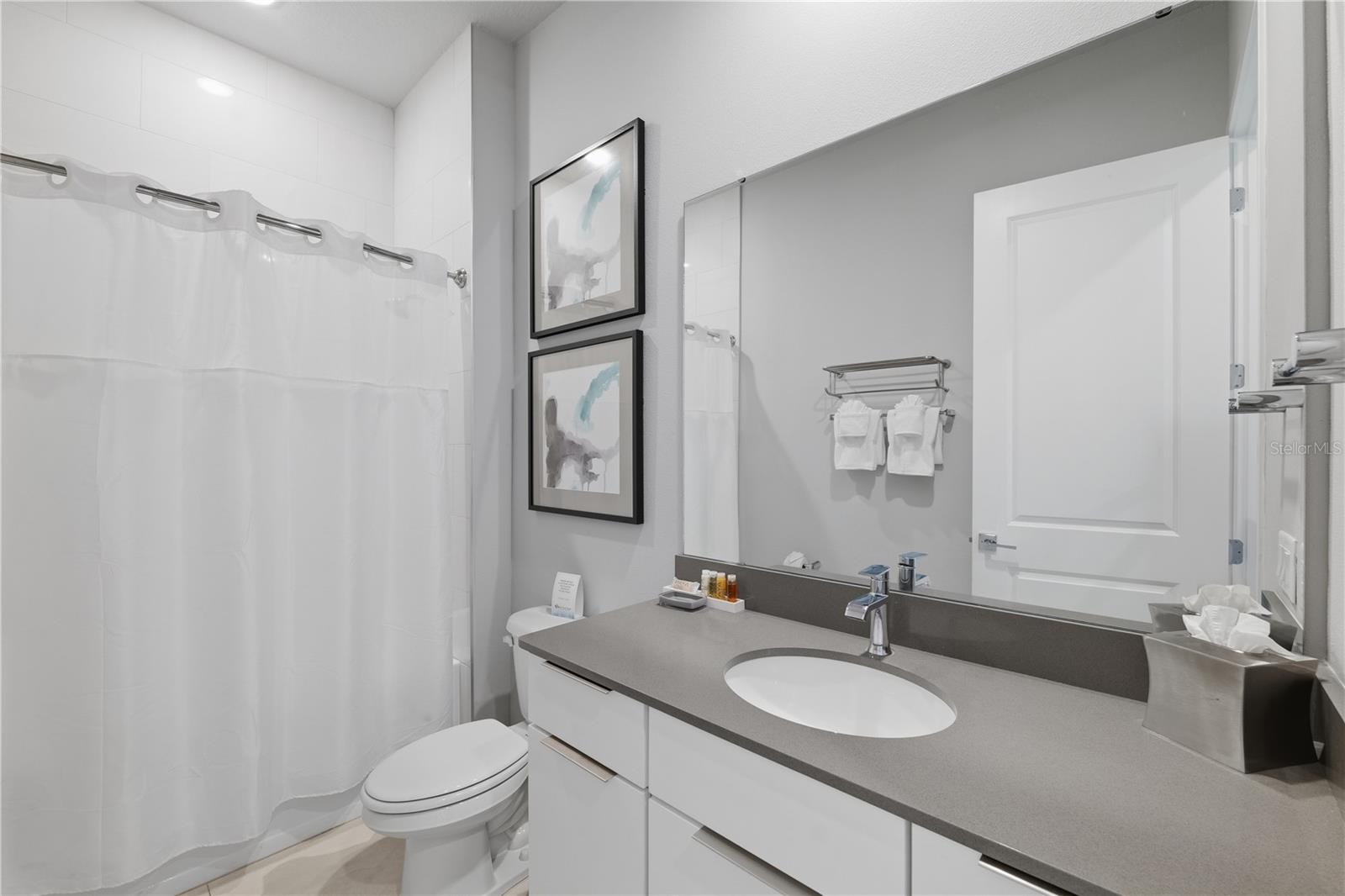 SPECTRUM AT REUNION CONDO PH 13 - Residential