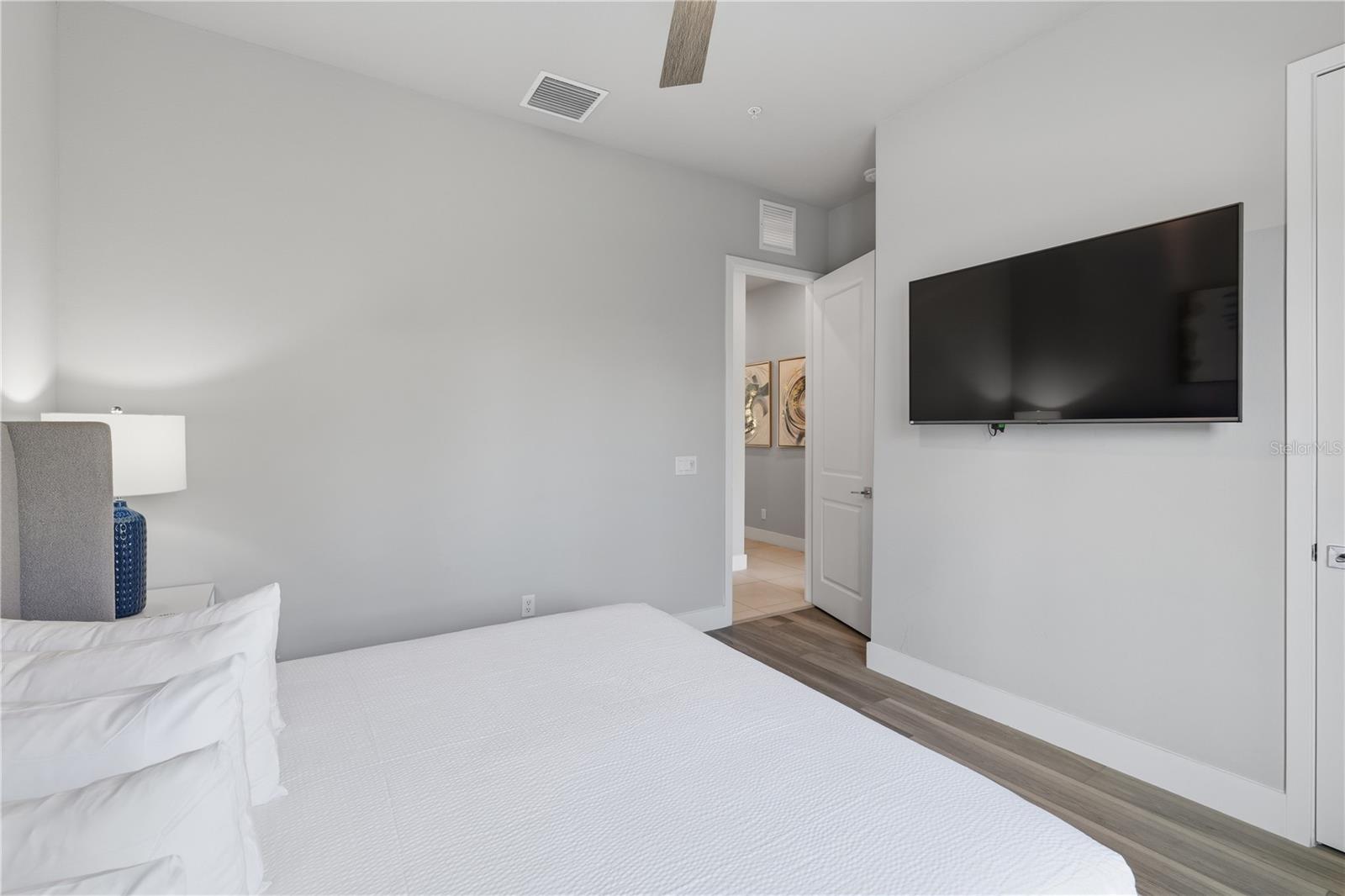 SPECTRUM AT REUNION CONDO PH 13 - Residential