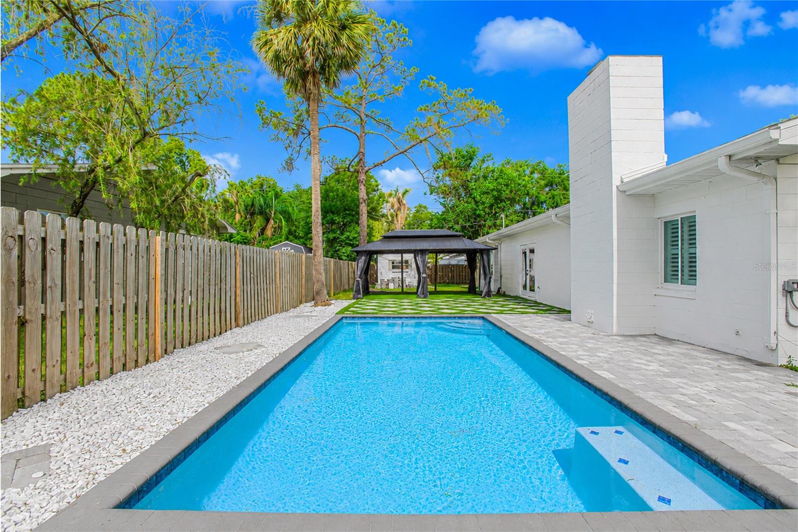 WINTER GARDEN SHORES FIRST ADD - Residential