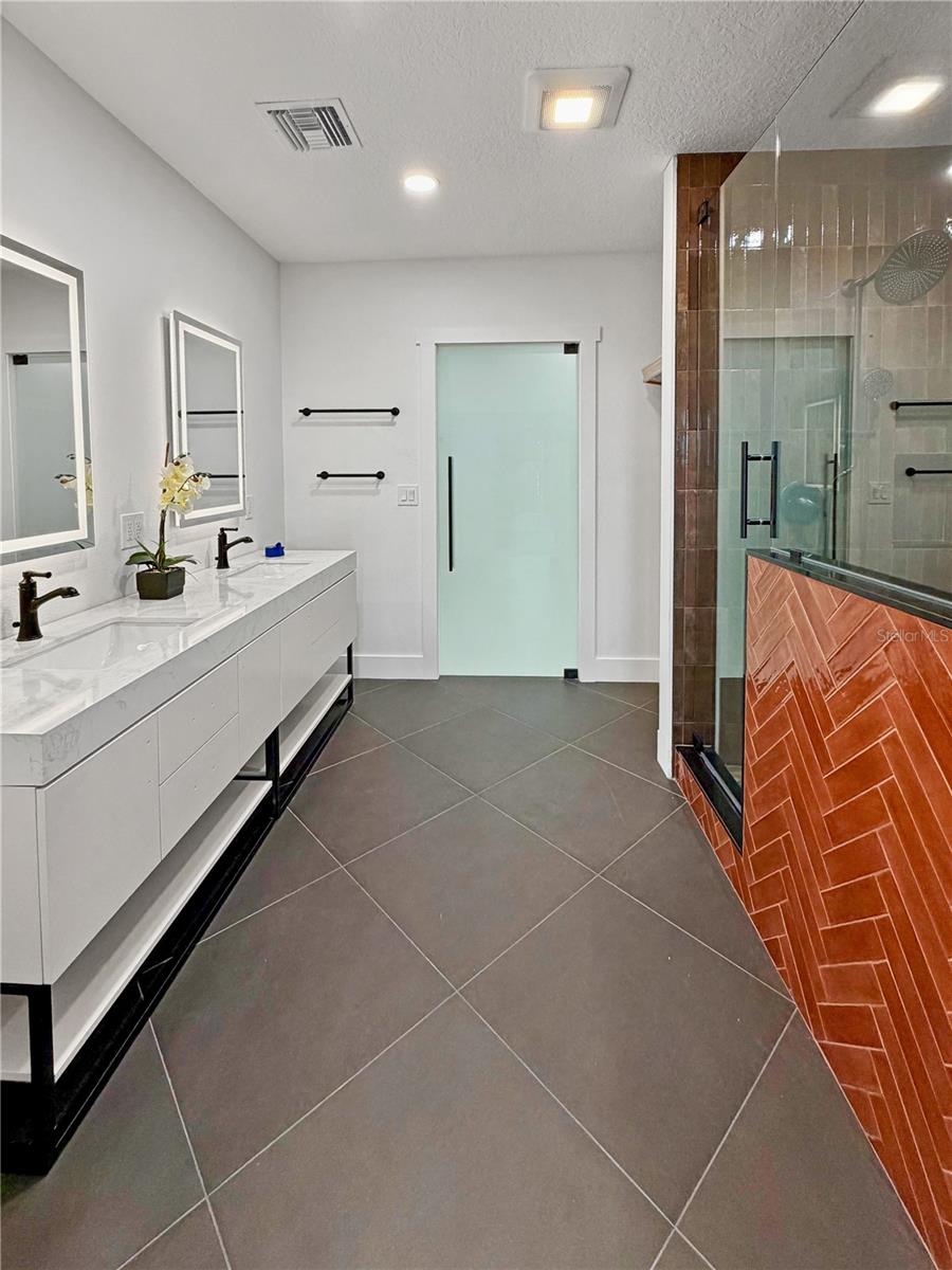 WINTER GARDEN SHORES FIRST ADD - Residential