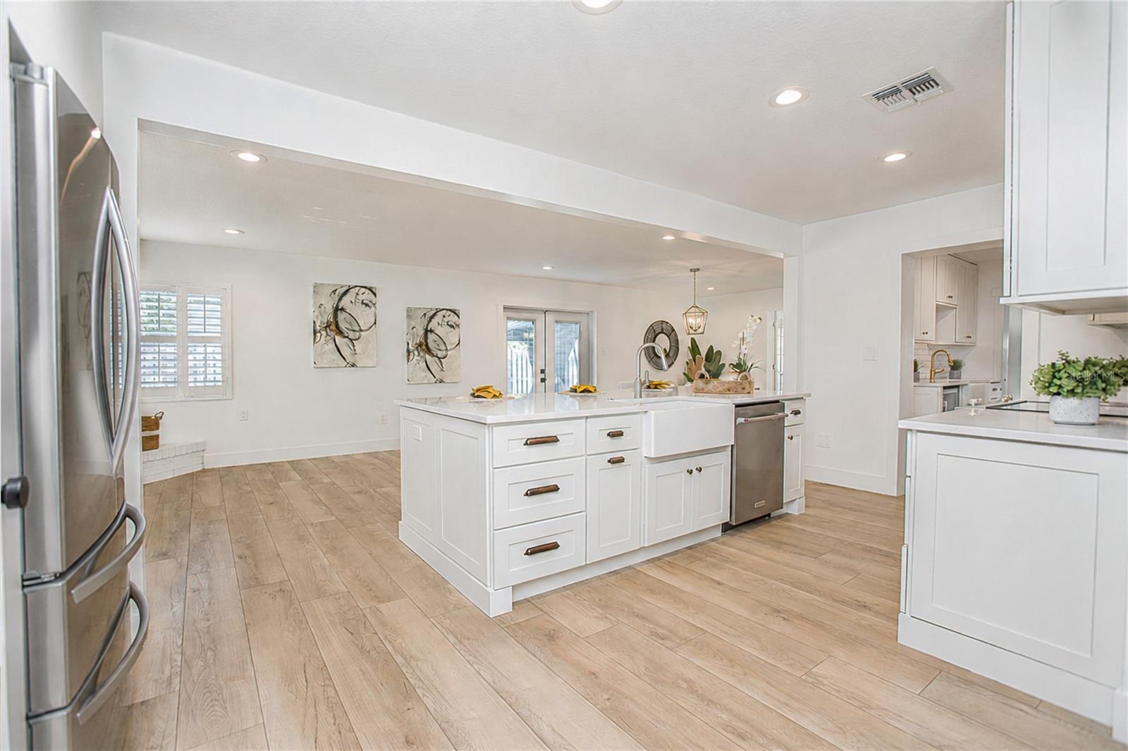 WINTER GARDEN SHORES FIRST ADD - Residential