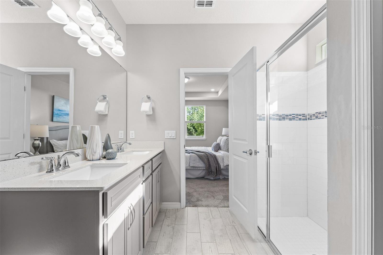 SPLIT OAK RESERVE - Residential