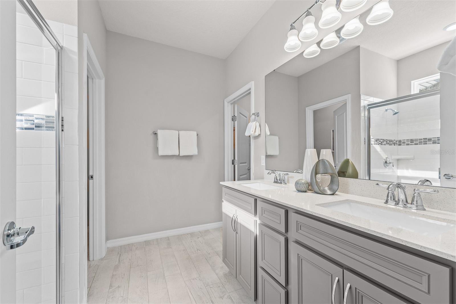 SPLIT OAK RESERVE - Residential