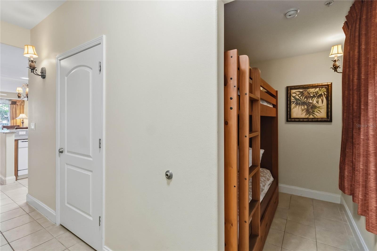BLUE HERON BCH RESIDENCE TWR 02 CONDO - Residential