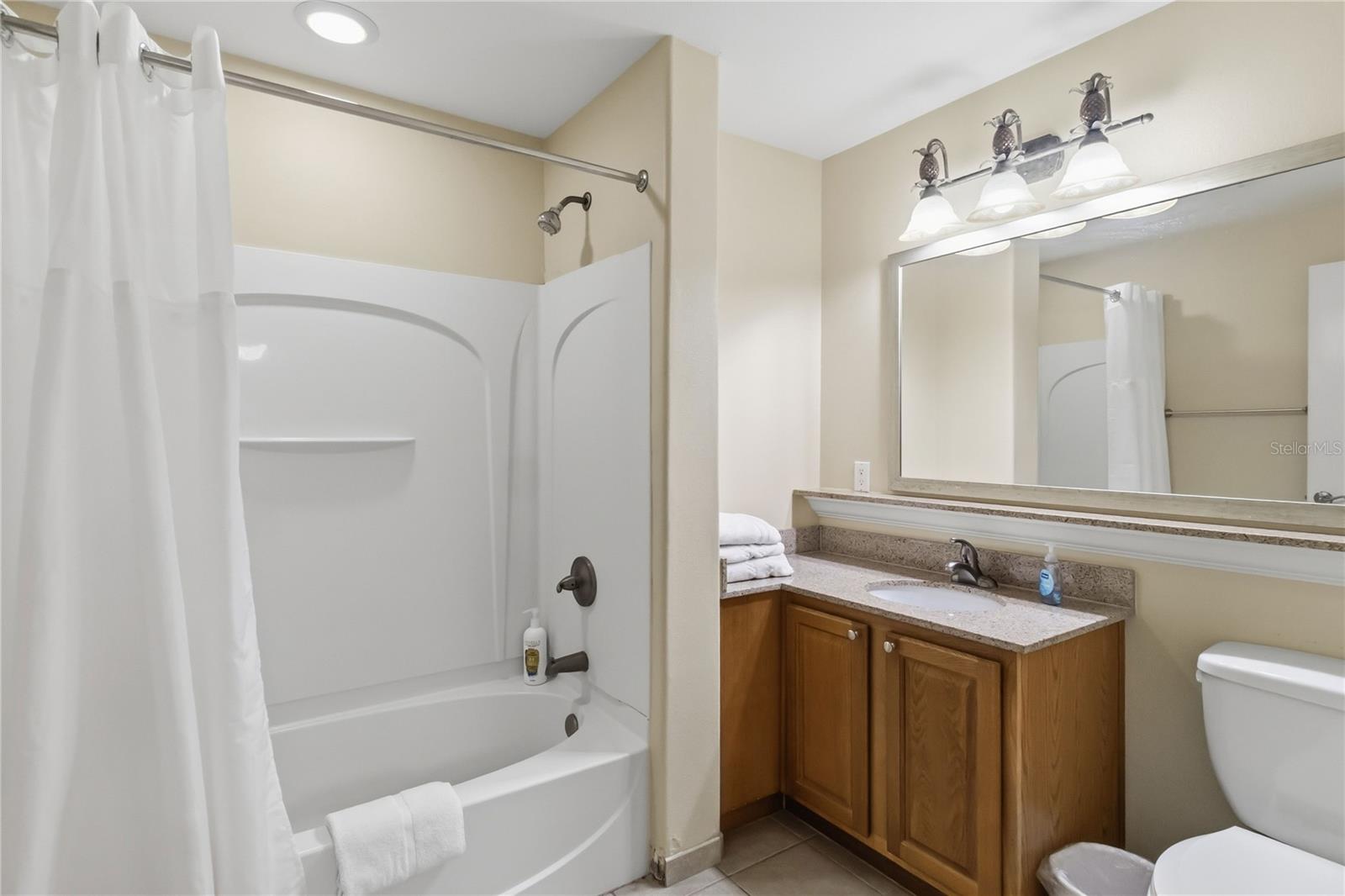 BLUE HERON BCH RESIDENCE TWR 02 CONDO - Residential
